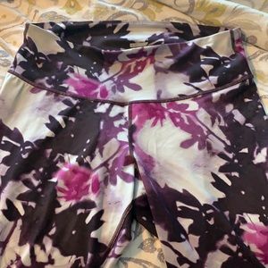 Like New Purple Old Navy Active Petite Leggings